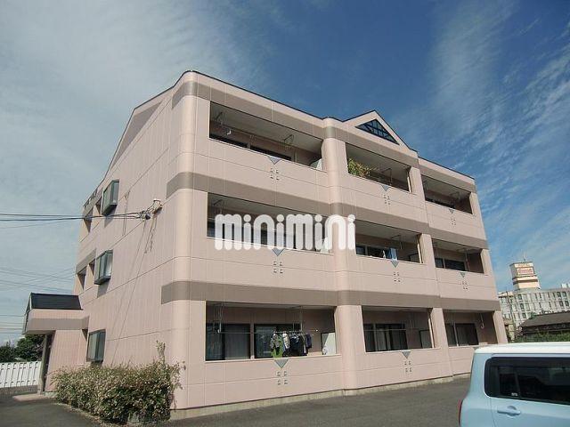 建物外観　３階建てのマンションタイプの物件です