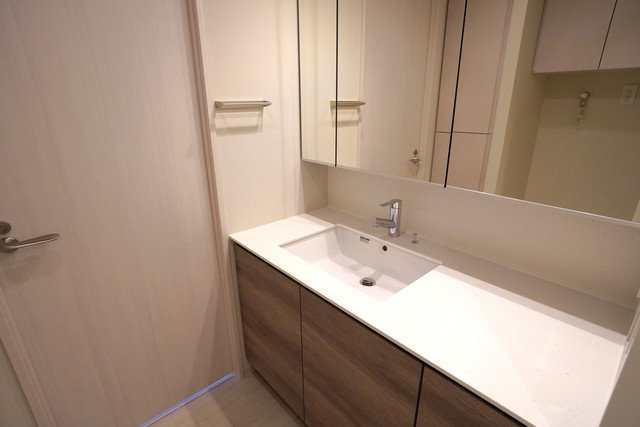洗面設備　※写真は同タイプ住戸です。