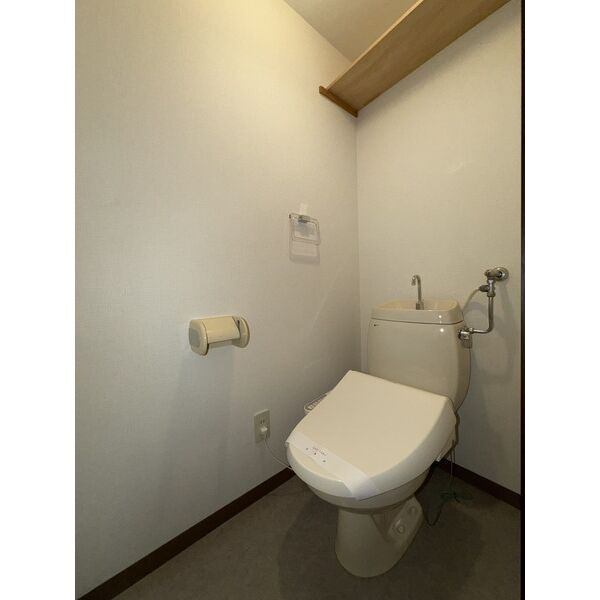 ベルサエレンシアのトイレ写真