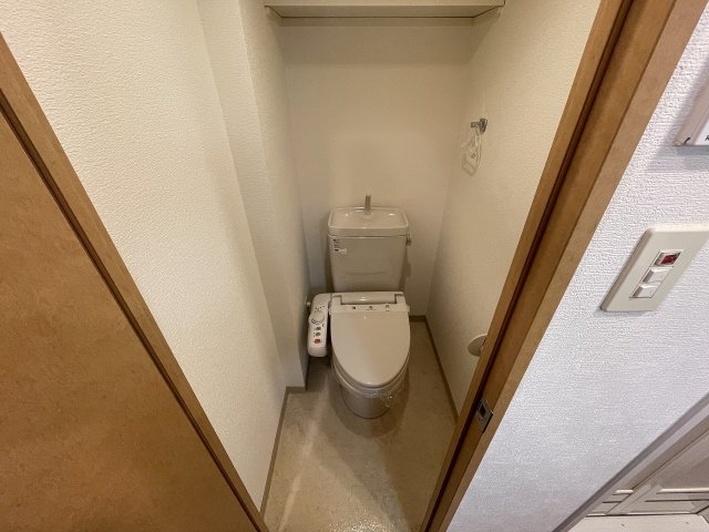 トイレ　落ち着いたトイレです