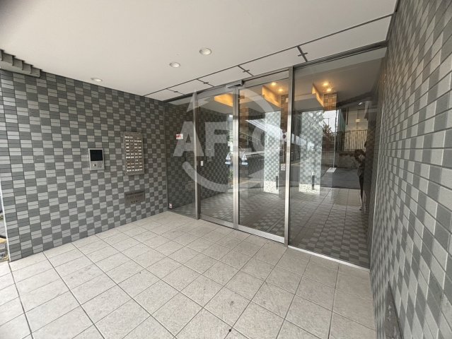 エントランス　コージ―コート　エントランス