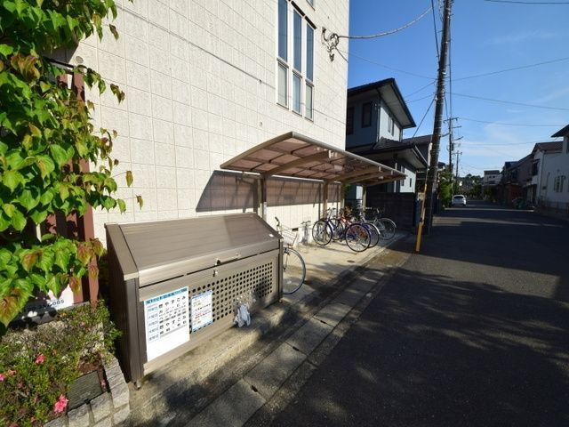 ＪＲ東海道本線 大船駅 徒歩15分 3階建 築19年の外観写真