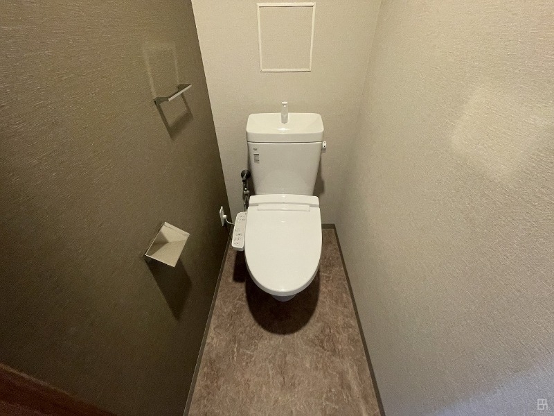 S-RESIDENCE阿波座chiaroのトイレ写真