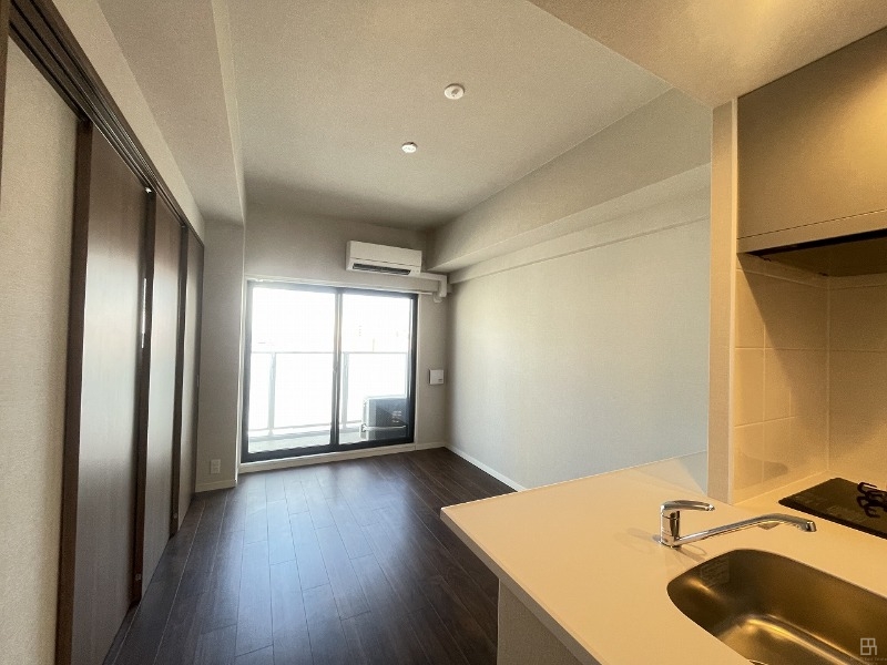 S-RESIDENCE阿波座chiaroの居間写真