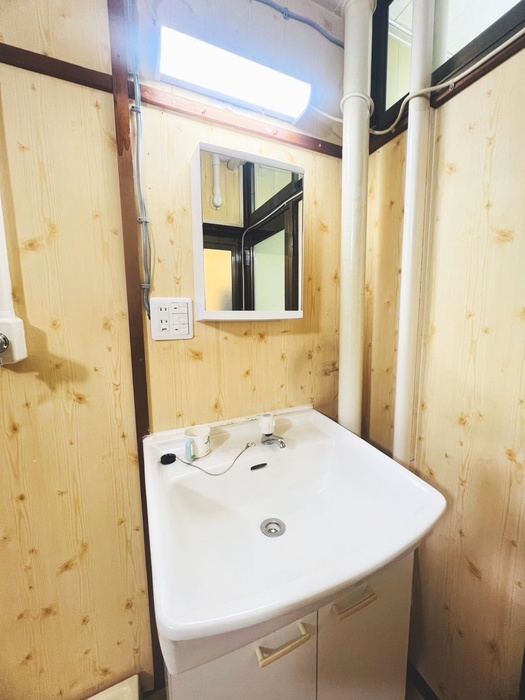 西小中台団地8号棟の内装写真