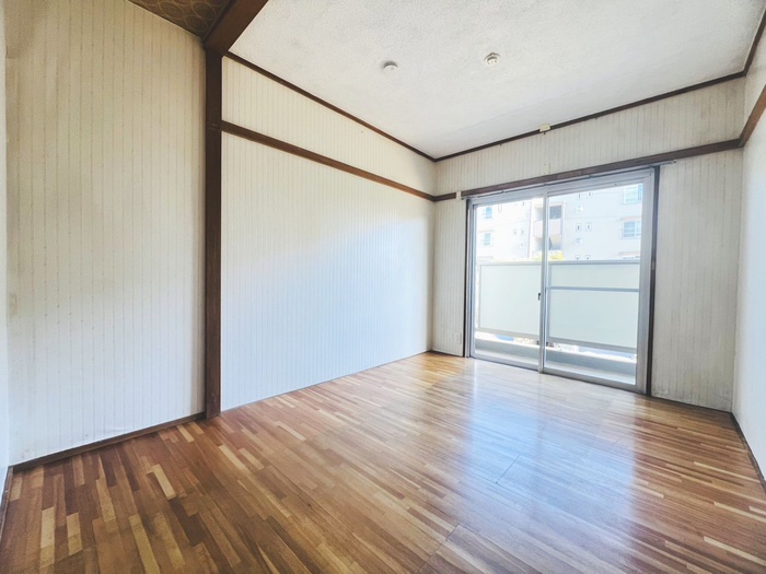 西小中台団地8号棟の居間写真