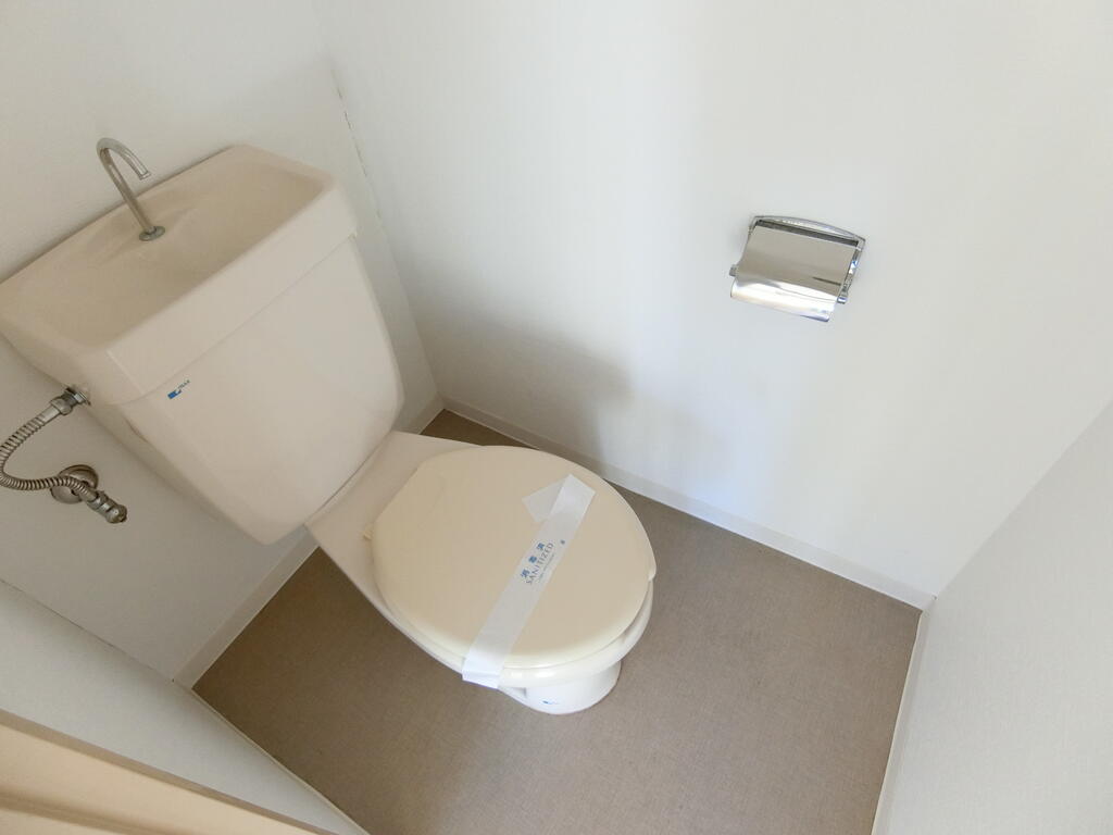 ロイヤルクレイン樽井のトイレ写真