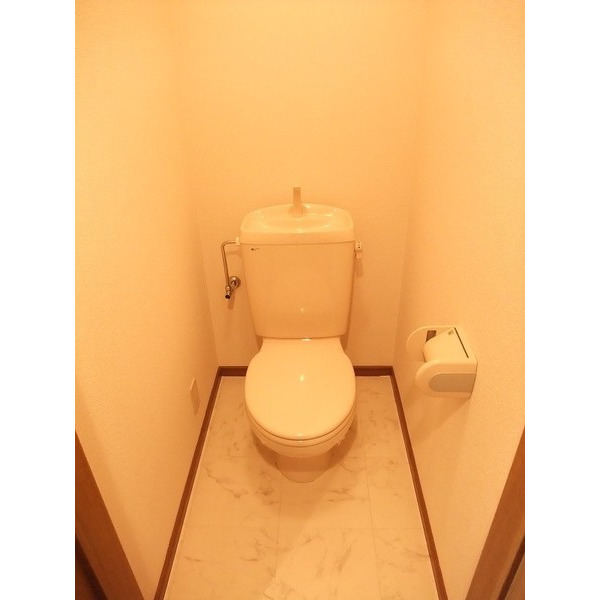 トイレ　独立トイレで快適