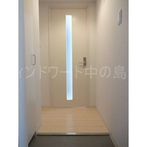 玄関　詳細は、ウィンドワード中の島店までご相談下さい。