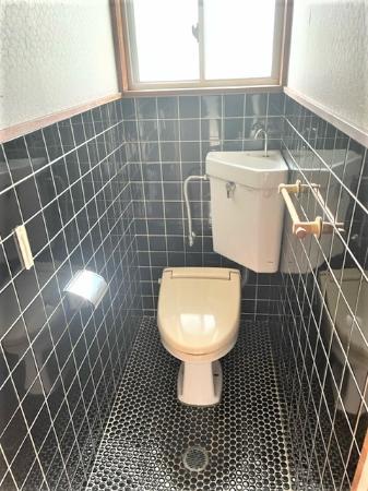 京都丹後鉄道宮福線 福知山市民病院口駅 徒歩15分 1階建 築40年のトイレ写真