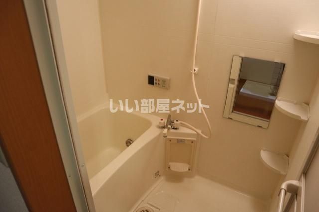 ＪＲ東北本線 仙台駅 徒歩18分 2階建 築22年の風呂写真