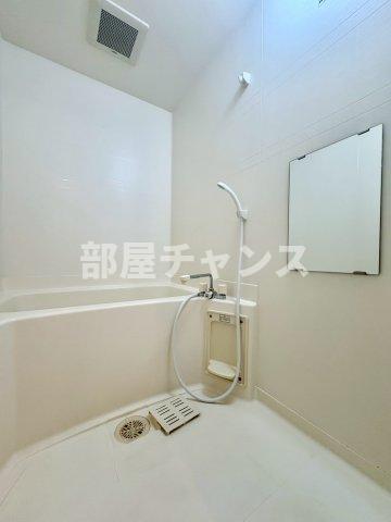 地下鉄東山線 新栄町駅 徒歩9分 4階建 築20年の風呂写真