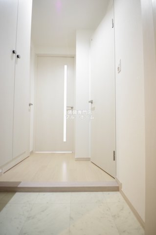 地下鉄御堂筋線 長居駅 徒歩7分 4階建 築2年の玄関写真