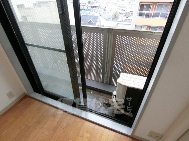 地下鉄烏丸線 今出川駅 徒歩10分 9階建 築33年の内装写真