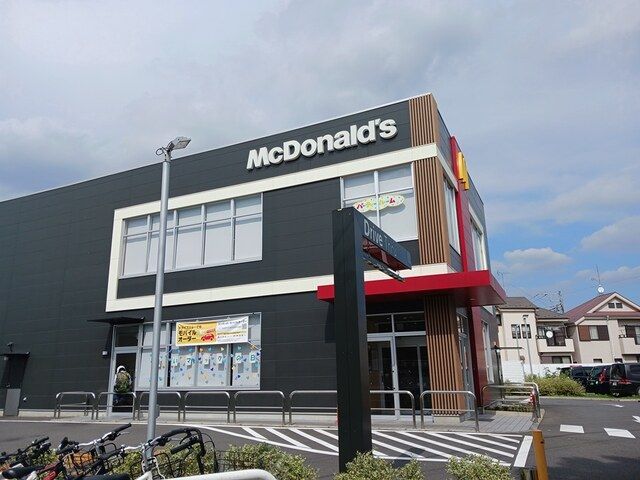 飲食店　マクドナルド（飲食店）まで725m