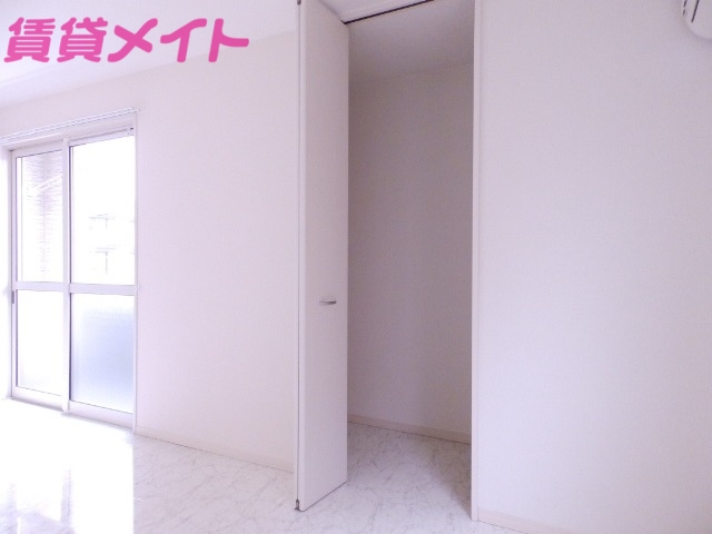 収納　反転タイプ参考写真