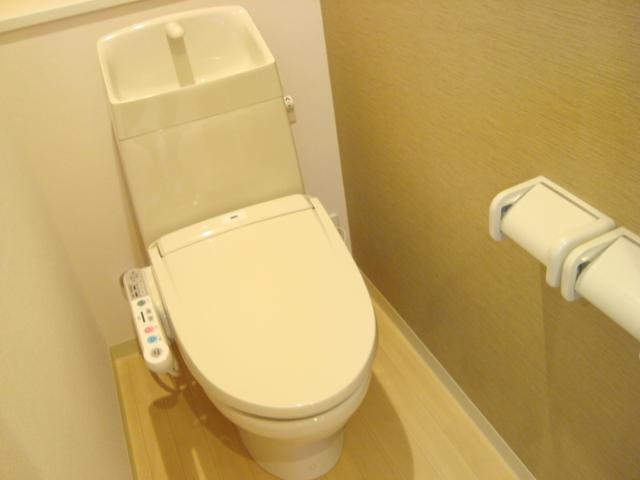 トイレ　シャワー付トイレ