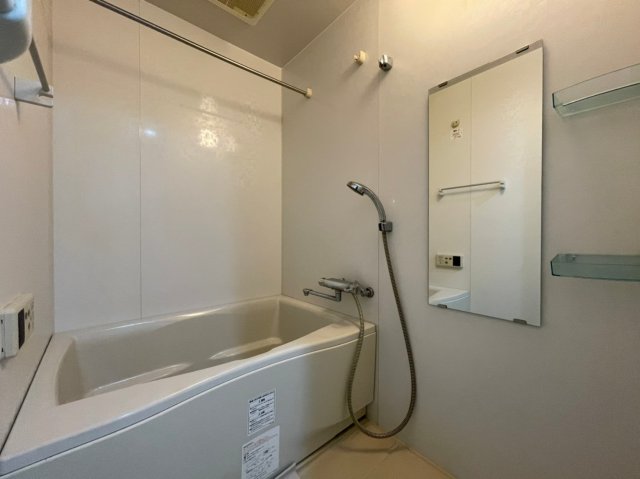 バス・シャワールーム　同マンション別部屋　参考写真