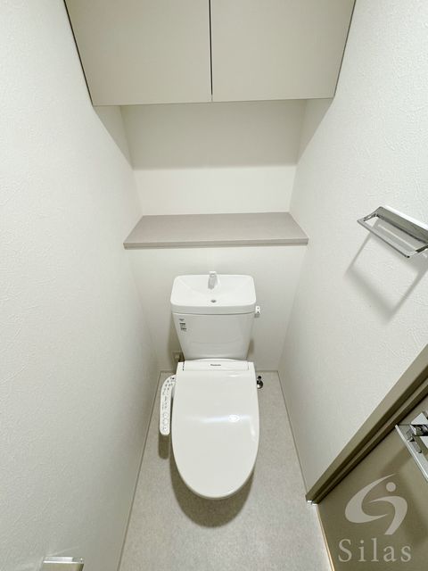 トイレ　反転タイプ