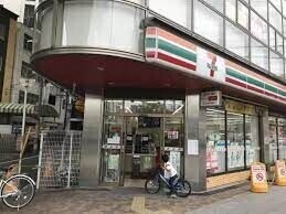 コンビニ　セブンイレブン野田阪神駅前店（コンビニ）まで195m