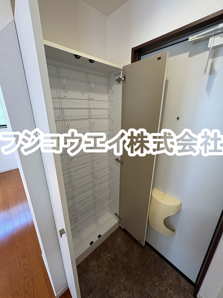 西武池袋線 富士見台駅 徒歩1分 3階建 築52年の玄関写真