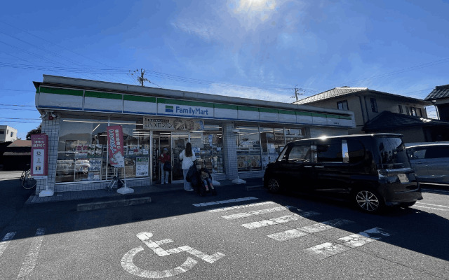 コンビニ　ファミリーマート今渡鳴子店（コンビニ）まで380m