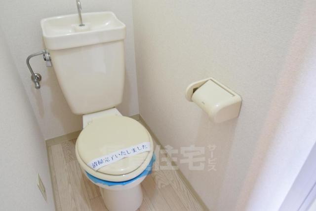 ＪＲ東海道本線 摩耶駅 徒歩16分 6階建 築30年のトイレ写真
