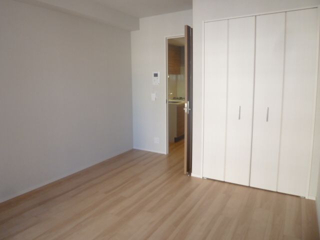 居室・リビング　参考写真：別部屋タイプ