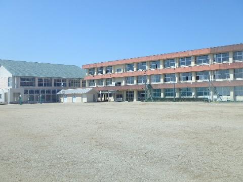 その他　明和町立上御糸小学校（その他）まで2141m