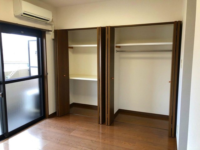 収納　【洋室】同タイプの部屋写真※現況優先となります。