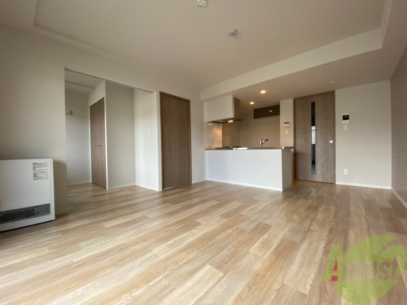居室・リビング　広くてキレイなお部屋が広がっていて、充実した生活が送れそう。