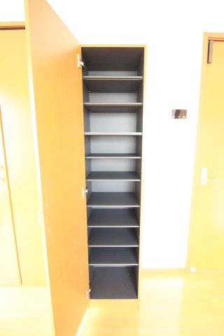 玄関　（別タイプ参考写真）Hill Top 本郷　文京区本郷５