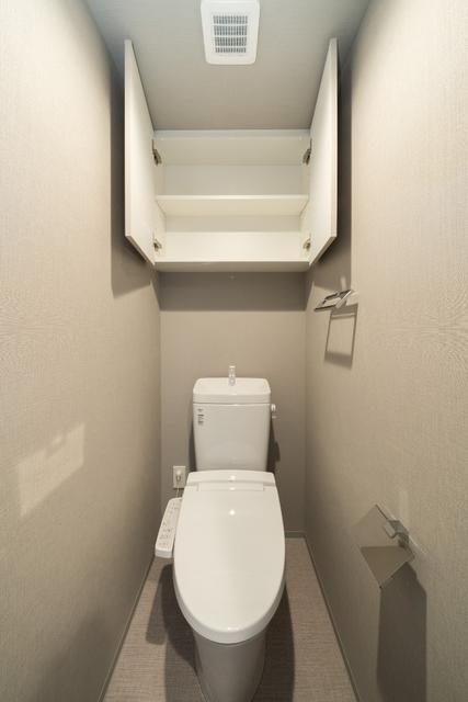 都営新宿線 菊川駅 徒歩5分 9階建 築7年のトイレ写真