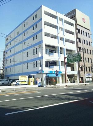 建物外観　外観はこんな感じです。