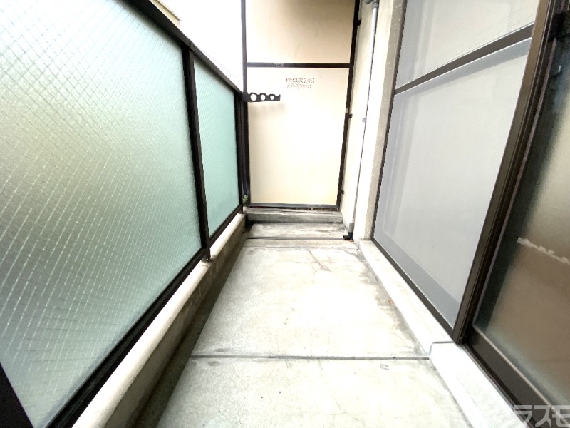 バルコニー　洗濯機はこちらに置けます！