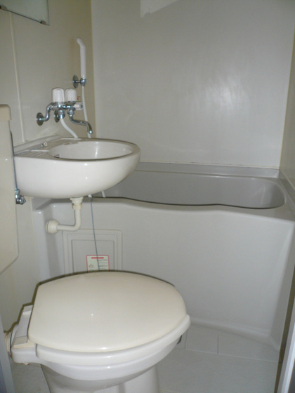 トイレ　※別部屋の写真です