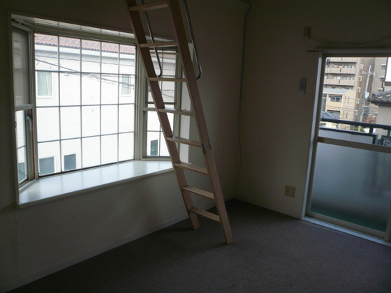 居室・リビング　※別部屋の写真です