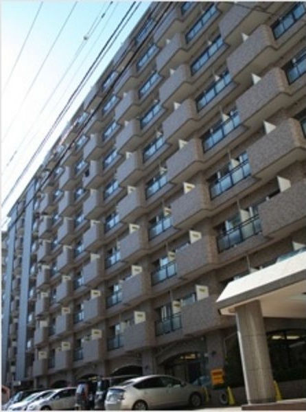 札幌市中央区南四条西のマンションの建物外観