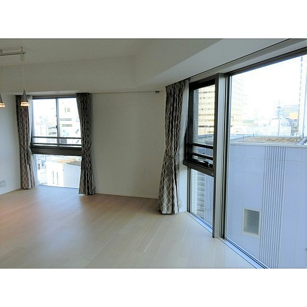 居室・リビング　内観