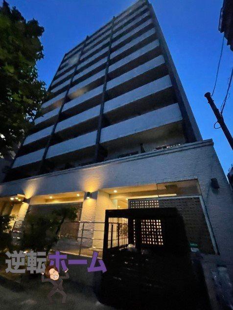 名古屋市中区金山のマンションの建物外観