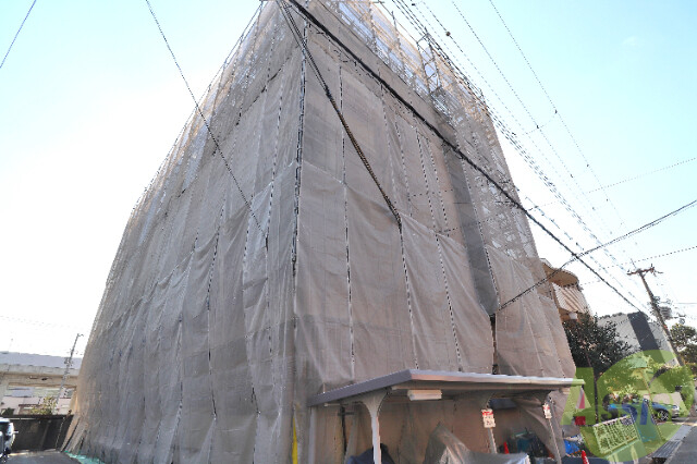 西宮市里中町のマンションの建物外観