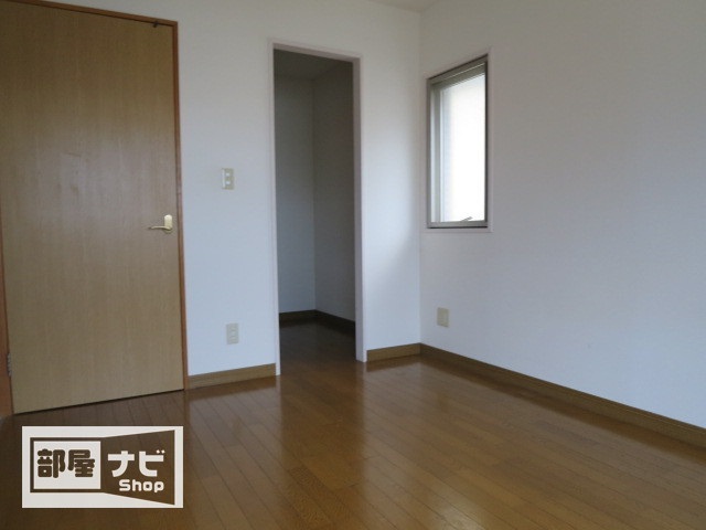 【キュービックパレスの建物外観】