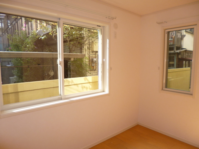 居室・リビング　角部屋・２面採光