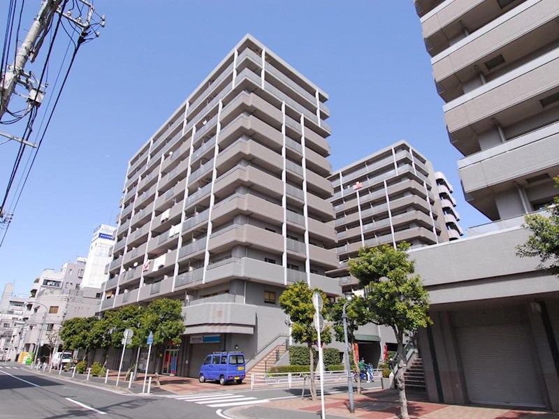 フロール山田町第1の建物外観