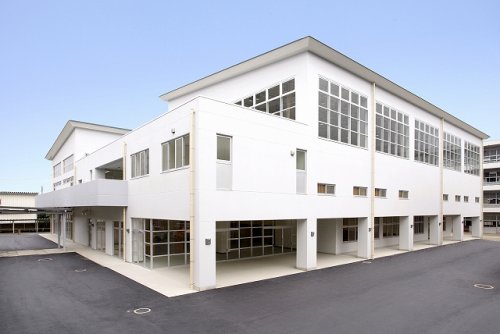 高校・高専　群馬県立高崎工業高等学校（高校・高専）まで2124m