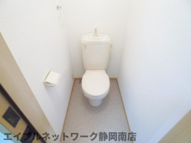 トイレ　トイレもきれいです