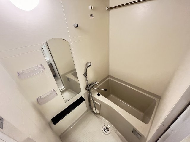 バス・シャワールーム　日々の疲れを癒すお風呂付です