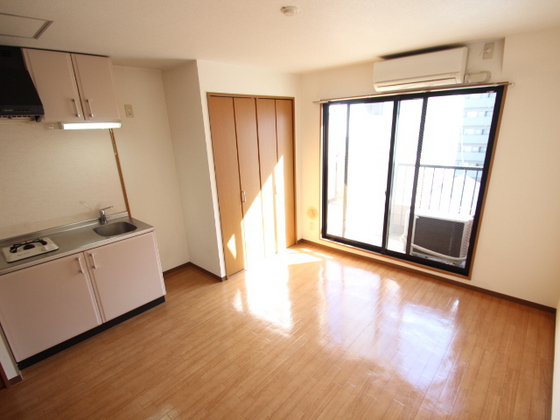 居室・リビング　※別部屋の写真です