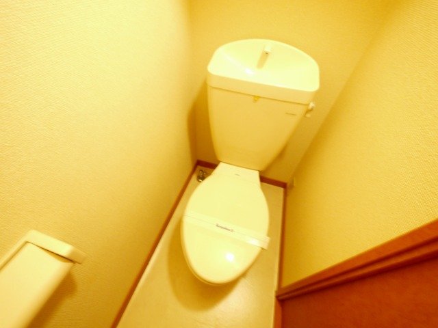 トイレ　落ち着いたトイレです