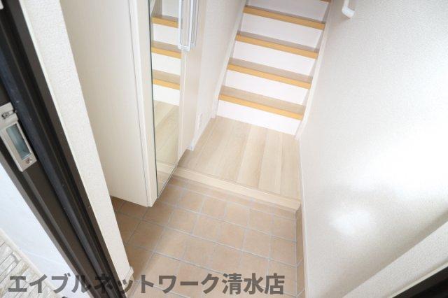 玄関　同物件同タイプ